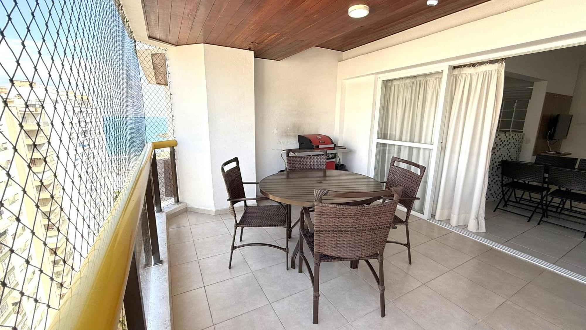 Flat A 1 Quadra Da Praia Das Pitangueiras - Ar Condicionado - 6 Pessoas Guarujá Esterno foto